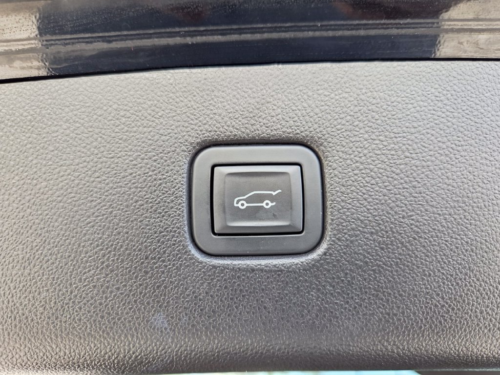 Used 2019 Chevrolet Blazer RS FWD image 10