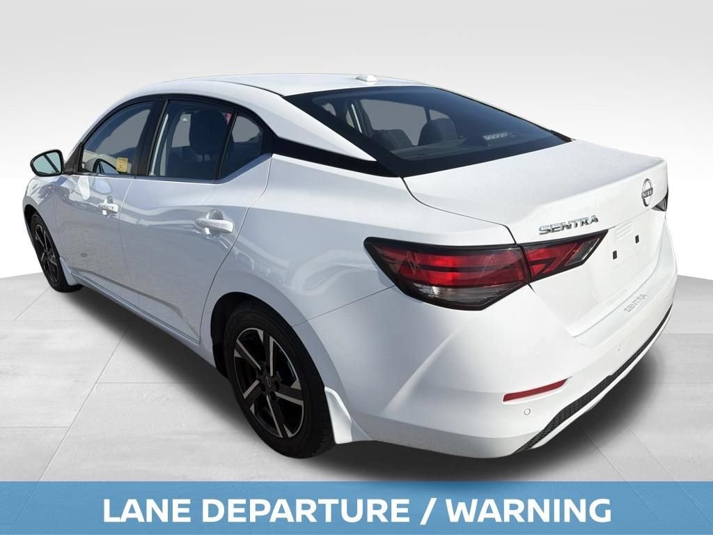 Used 2025 Nissan Sentra SV FWD image 14