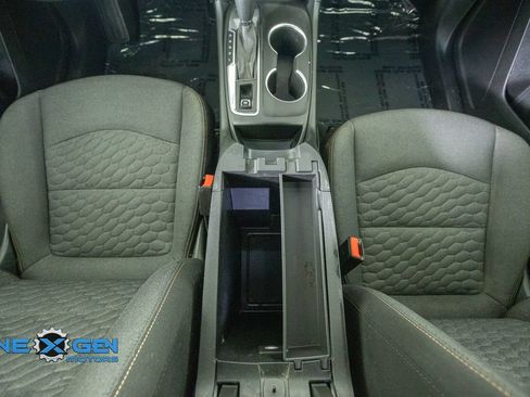 Used 2021 Chevrolet Equinox LT FWD image 29