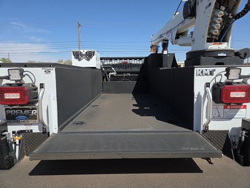 New 2024 Ford F550 4x4 Crew Cab Super Duty image 18