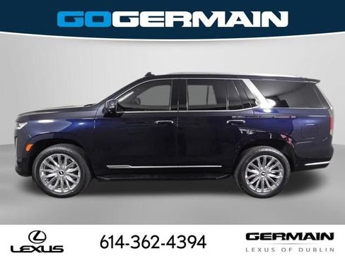Used 2023 Cadillac Escalade Premium Luxury AWD/4WD image 10