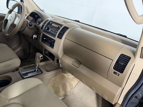 Used 2005 Nissan Frontier SE AWD/4WD image 20