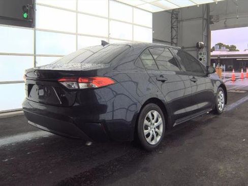 Used 2022 Toyota Corolla LE FWD image 4