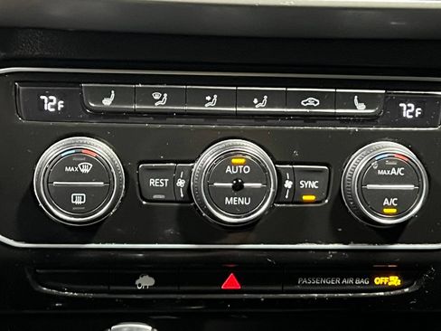 Used 2022 Volkswagen Atlas SE FWD image 28