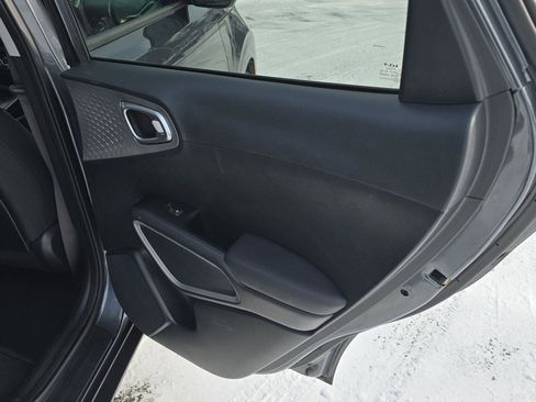 Used 2023 Kia Soul LX w/ Option Group 015 image 34