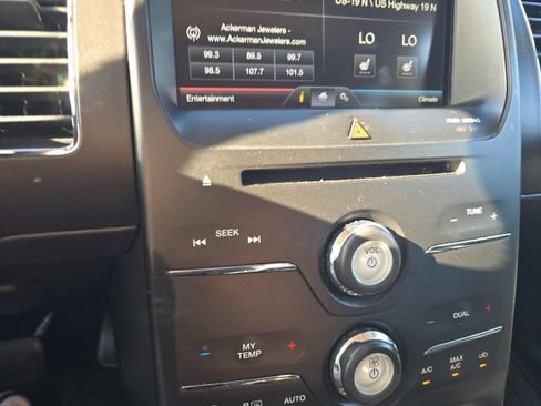 Used 2015 Ford Flex SEL w/ Equipment Group 202A FWD image 12