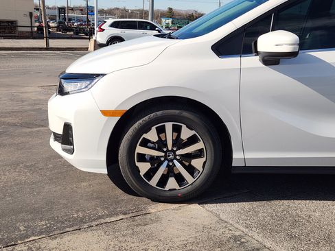 New 2026 Honda Odyssey EX-L image 9