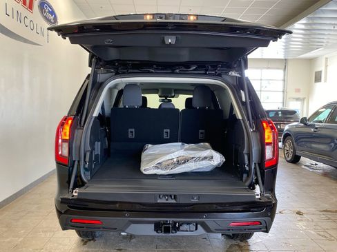 New 2026 Ford Expedition Max Active image 11