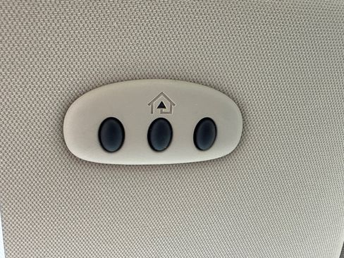 Used 2005 Buick LaCrosse CXL w/ Gold Convenience Package image 29