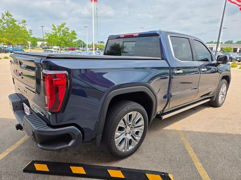 Used 2022 GMC Sierra 1500 Denali w/ Denali Premium Package AWD/4WD image 4