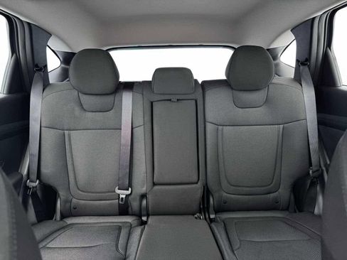 New 2026 Hyundai Tucson SE image 15