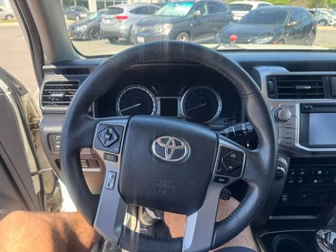 Used 2017 Toyota 4Runner Limited AWD/4WD image 47