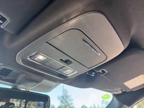 New 2025 Ford F150 Lariat w/ Equipment Group 502A High image 38