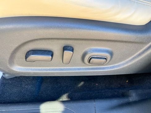 Used 2024 Nissan Murano SL image 14