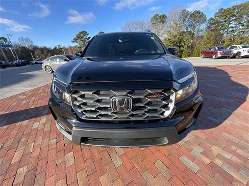 Certified 2023 Honda Passport TrailSport image 2