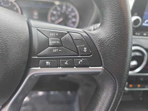 Used 2024 Nissan Sentra SV FWD image 18