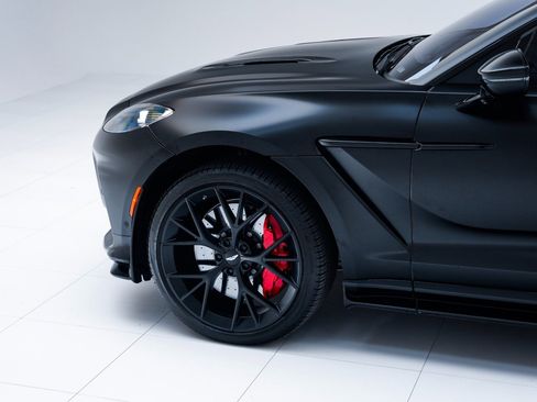 Used 2025 Aston Martin DBX 707 image 11