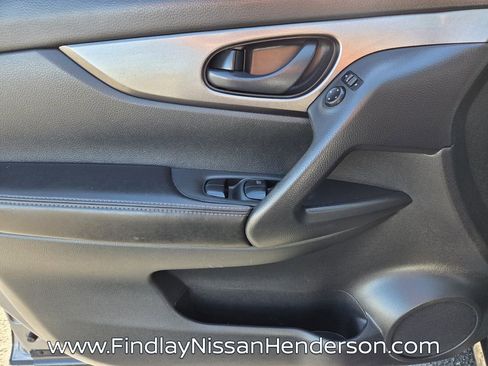 Used 2019 Nissan Rogue Sport S w/ Appearance Package image 19