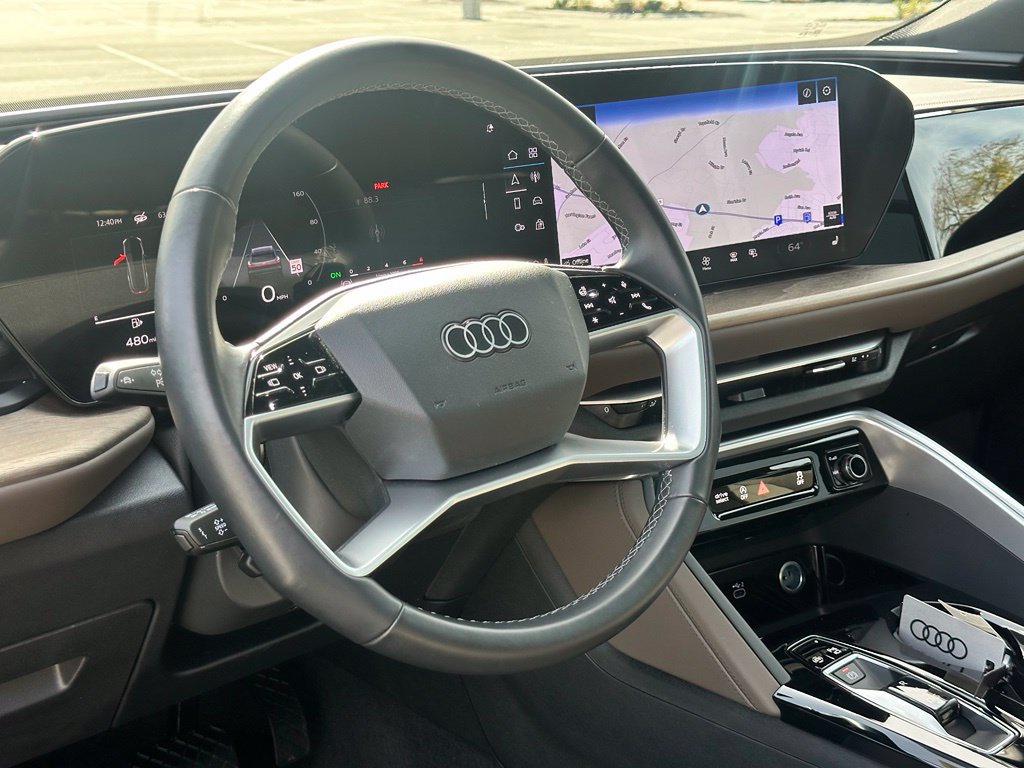 Used 2025 Audi Q5 Premium w/ Convenience Package AWD/4WD image 10