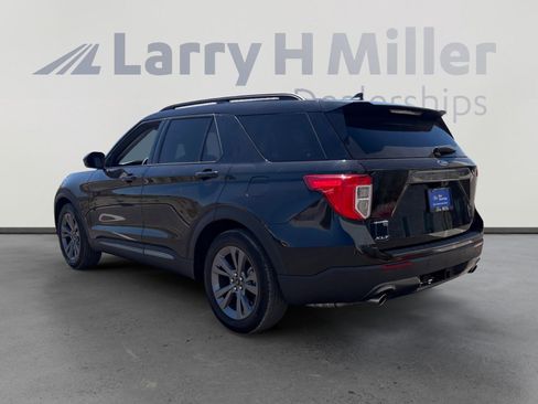 Certified 2023 Ford Explorer XLT w/ Equipment Group 202A image 3