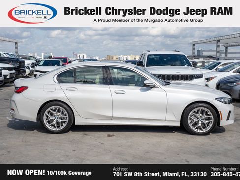 Used 2025 BMW 330i Sedan image 4