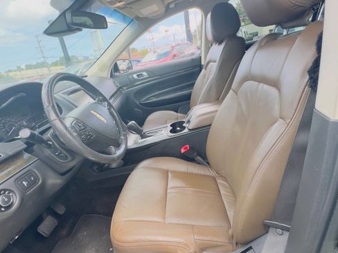Used 2014 Lincoln MKT AWD w/ Equipment Group 201A image 25