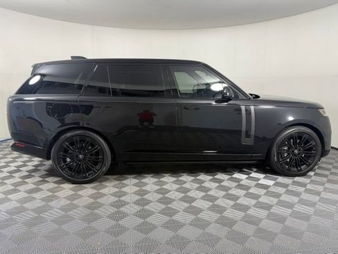 Used 2023 Land Rover Range Rover Long Wheelbase SE AWD/4WD image 9