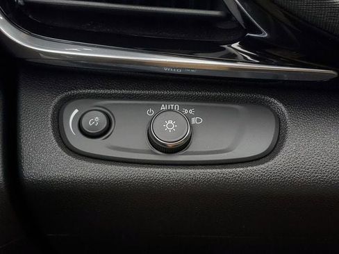 Used 2024 Buick Envista Sport Touring w/ Convenience I Package image 36