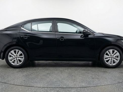 Used 2025 Nissan Sentra S FWD image 11