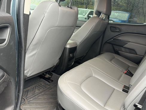 Used 2019 Chevrolet Colorado W/T w/ WT Convenience Package RWD image 7