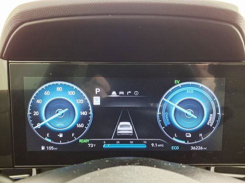 Certified 2024 Hyundai Elantra Limited FWD image 25