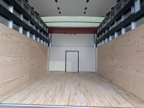 New 2024 Chevrolet Express 3500 w/ Power Convenience Package image 26