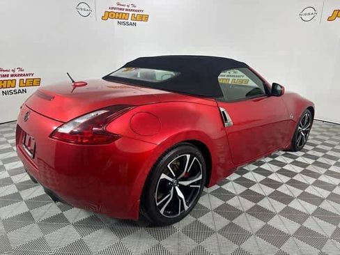 Used 2018 Nissan 370Z Touring Sport image 11