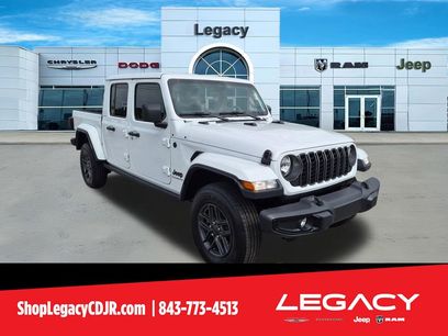 Used 2025 Jeep Gladiator Sport