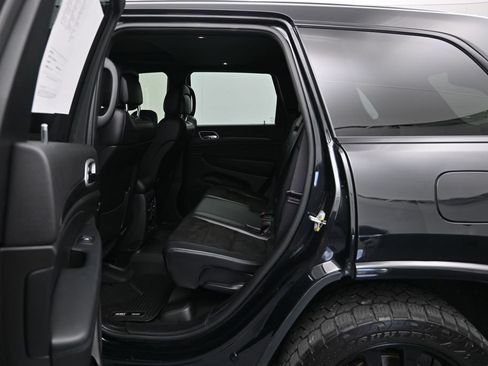 Used 2021 Jeep Grand Cherokee Laredo X AWD/4WD image 24