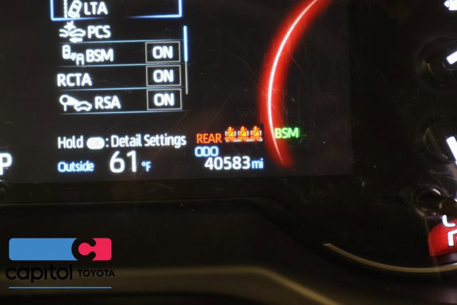 Used 2025 Toyota RAV4 XLE AWD/4WD image 15