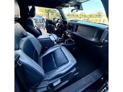 Used 2022 Ford Bronco Outer Banks AWD/4WD image 16