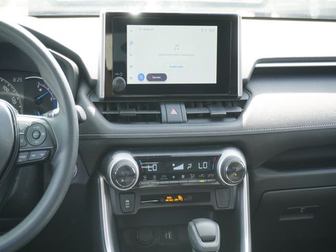 Used 2025 Toyota RAV4 XLE w/ Convenience Package AWD/4WD image 17