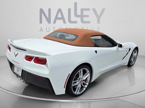 Used 2017 Chevrolet Corvette Stingray Convertible RWD image 5