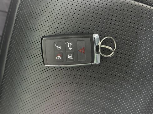 Used 2021 Land Rover Range Rover P525 Westminster Edition LWB AWD/4WD image 21