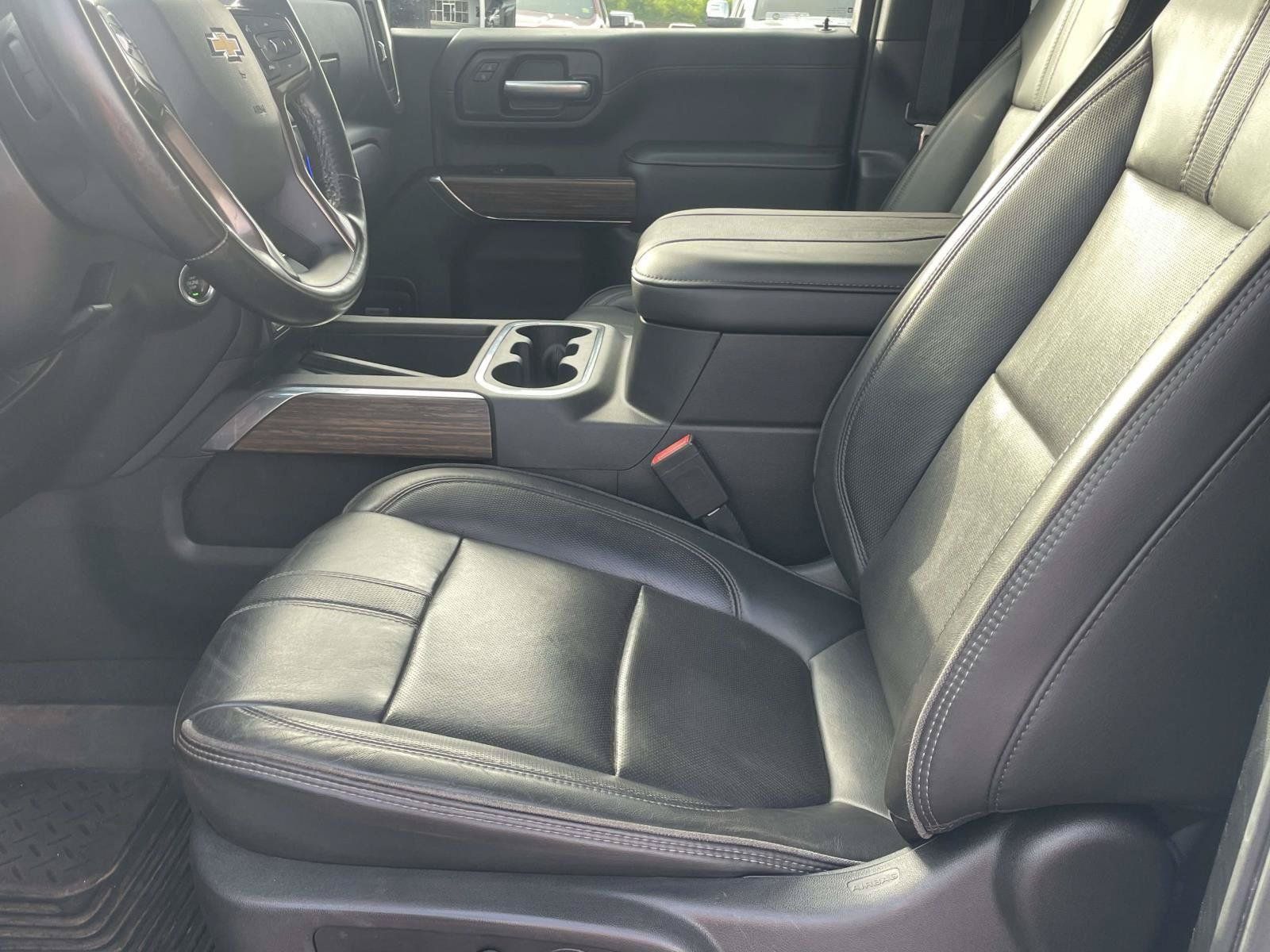 Used 2023 Chevrolet Silverado 2500 High Country w/ Technology Package AWD/4WD image 14