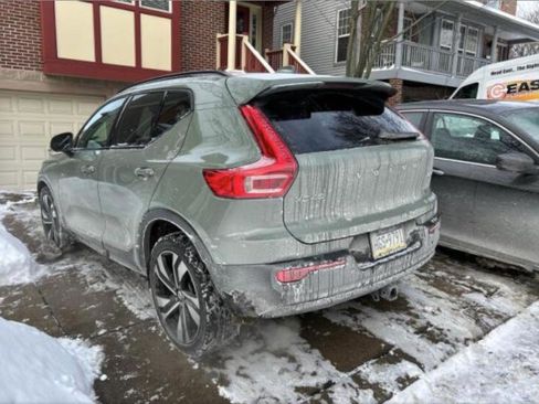 Used 2023 Volvo XC40 B5 Ultimate w/ Protection Package Premier image 15