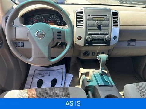 Used 2012 Nissan Frontier SV AWD/4WD image 2