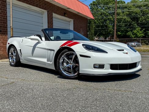 Used 2010 Chevrolet Corvette Grand Sport w/ Preferred Equipment Group RWD image 28