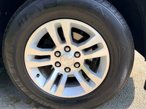 Used 2019 Chevrolet Tahoe LT image 37