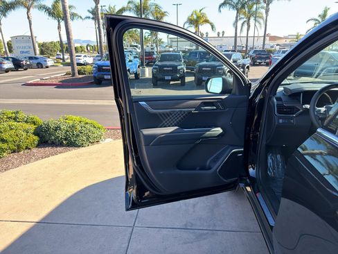 New 2026 GMC Acadia Denali image 13