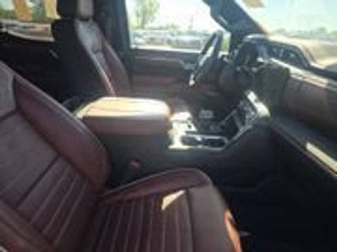 Used 2024 GMC Sierra 1500 Denali Ultimate AWD/4WD image 3
