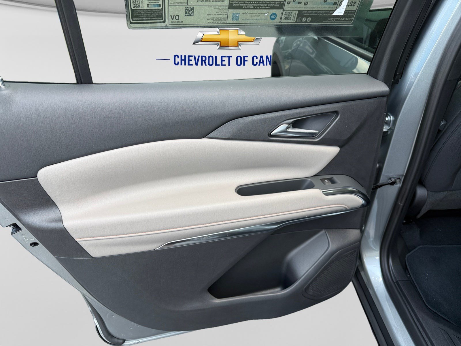 New 2026 Chevrolet Traverse LT FWD image 20