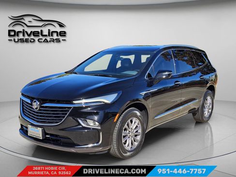 Used 2023 Buick Enclave Essence image 1