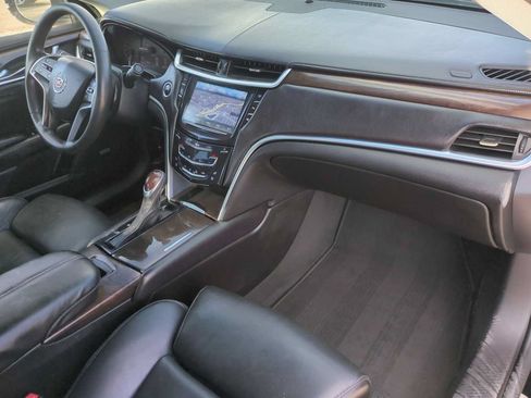 Used 2014 Cadillac XTS Luxury FWD image 30